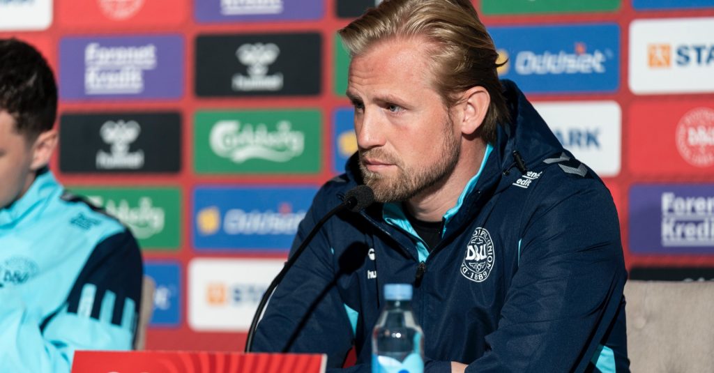 Kasper Schmeichel får en løftet pegefinger på direkte tv: Det må du ikke sige!