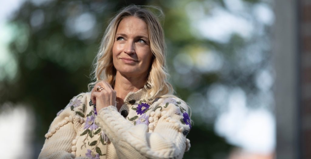 Se billedet: Annette Heick fanget i pinlig situation