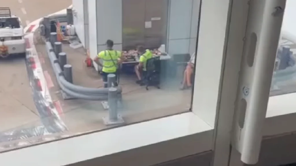 Video går viralt: Flypersonale fanget i ‘ballade’ tæt på landingsbanen