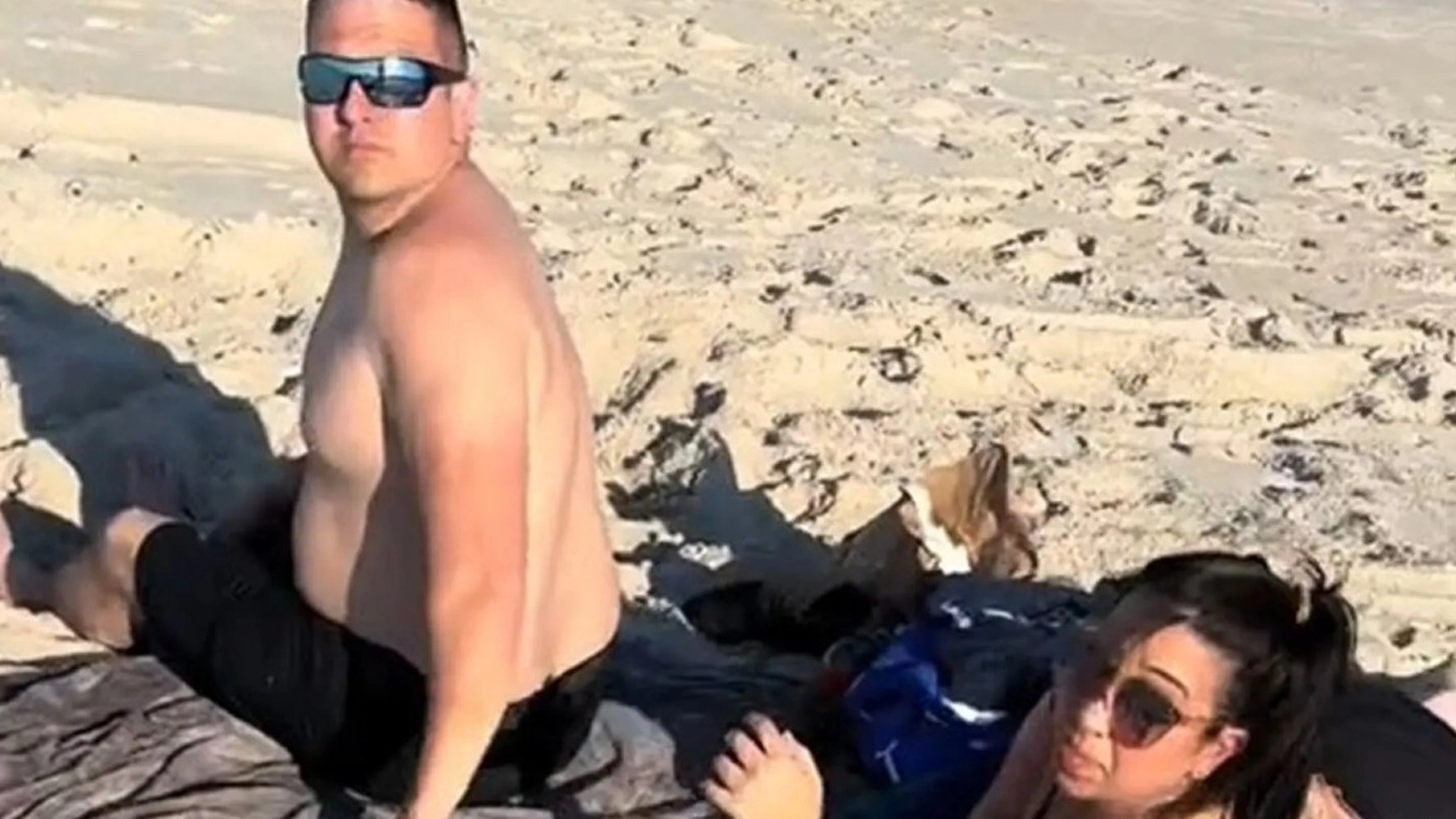Gravid kvinde var en tur på stranden: Var chokeret over, hvad hun så fik øje på