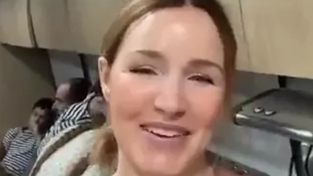 Gravid med sit barn nummer 10: Du gætter aldrig hvad hun bor i