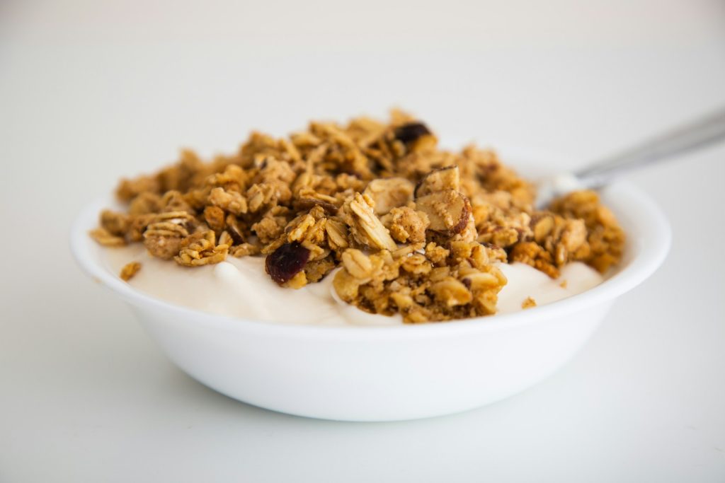 “Jeg har spist græsk yoghurt til morgenmad hver dag i tre år – her er alle fordelene”