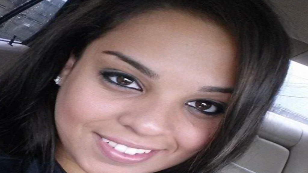 Hjemmehjælper kiggede i mands køleskab – så tog hun et billede som nu er gået viralt