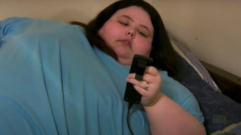 Christina vejede 321 kilo og ville ikke forlade hjemmet: Nu har hun tabt 244 kilo og er ikke til at kende