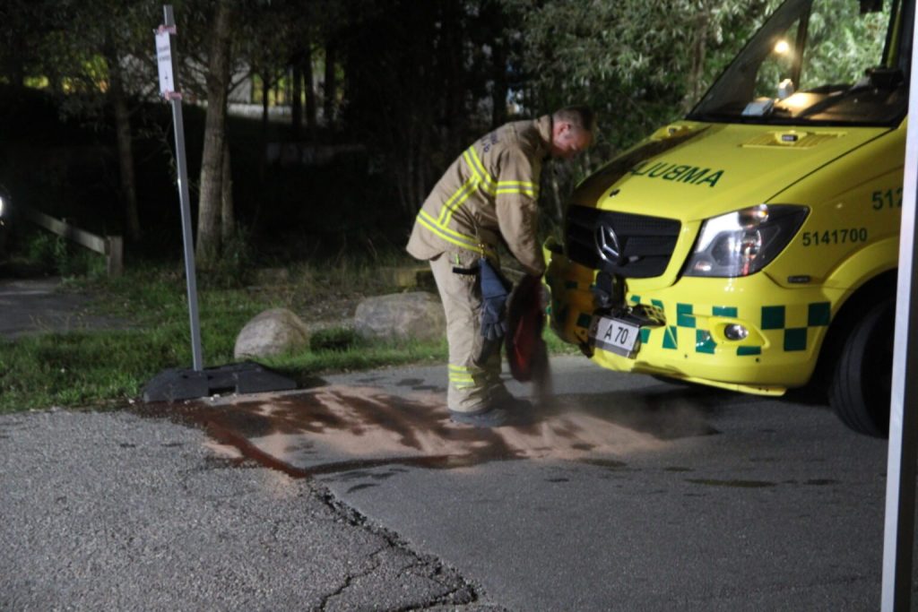 Billist påkører ambulance
