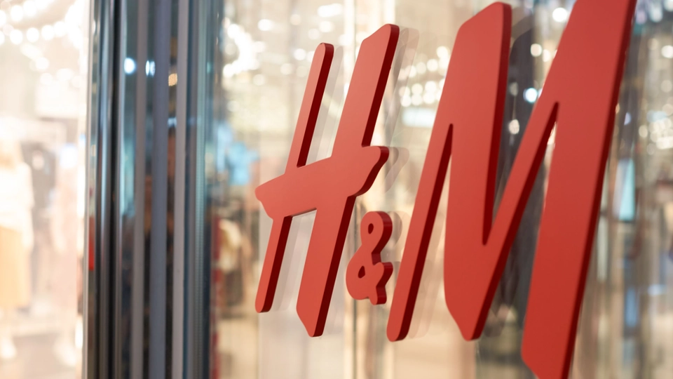 H&M indfører gebyr for kunderne: Skal dæmpe voksende trend