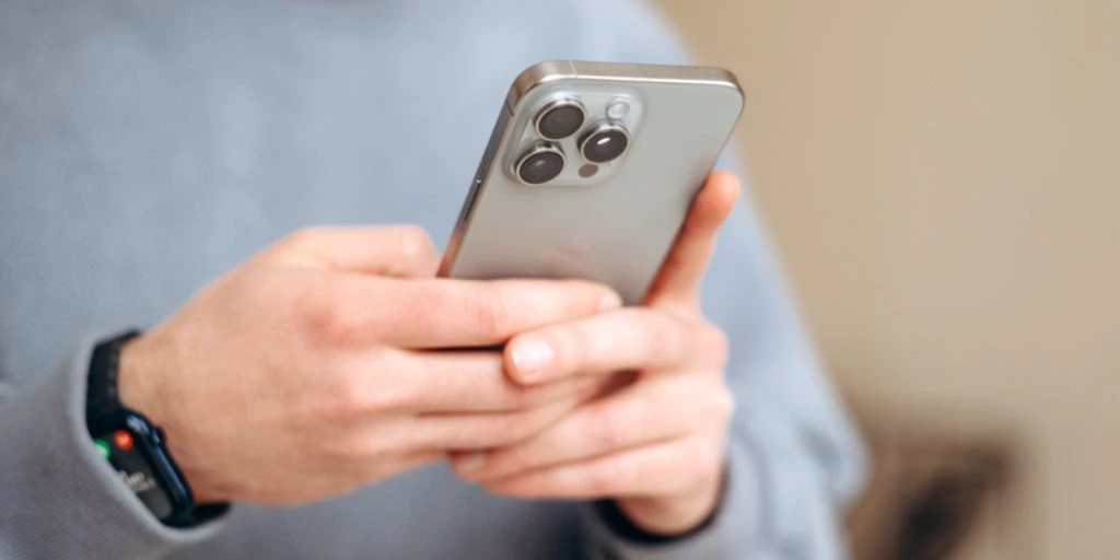 Mellemrumstasten kan mere, end mange tror: Kender du dette praktiske trick til iPhones og Android-telefoner?