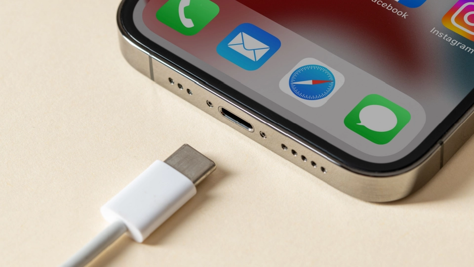 Smart trick til alle iPhone-ejere – slå disse 2 indstillinger til for hurtigere opladning