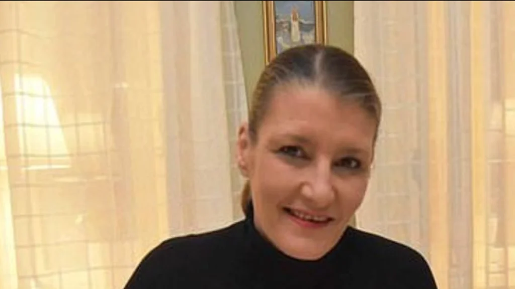 Isabel har ledt efter sin far i 30 år: Så støder hun på et billede, som ændrer alt