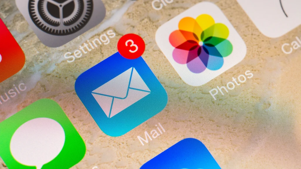 Tjek din mail: Hvis du har modtaget denne besked, skal du slette den med det samme