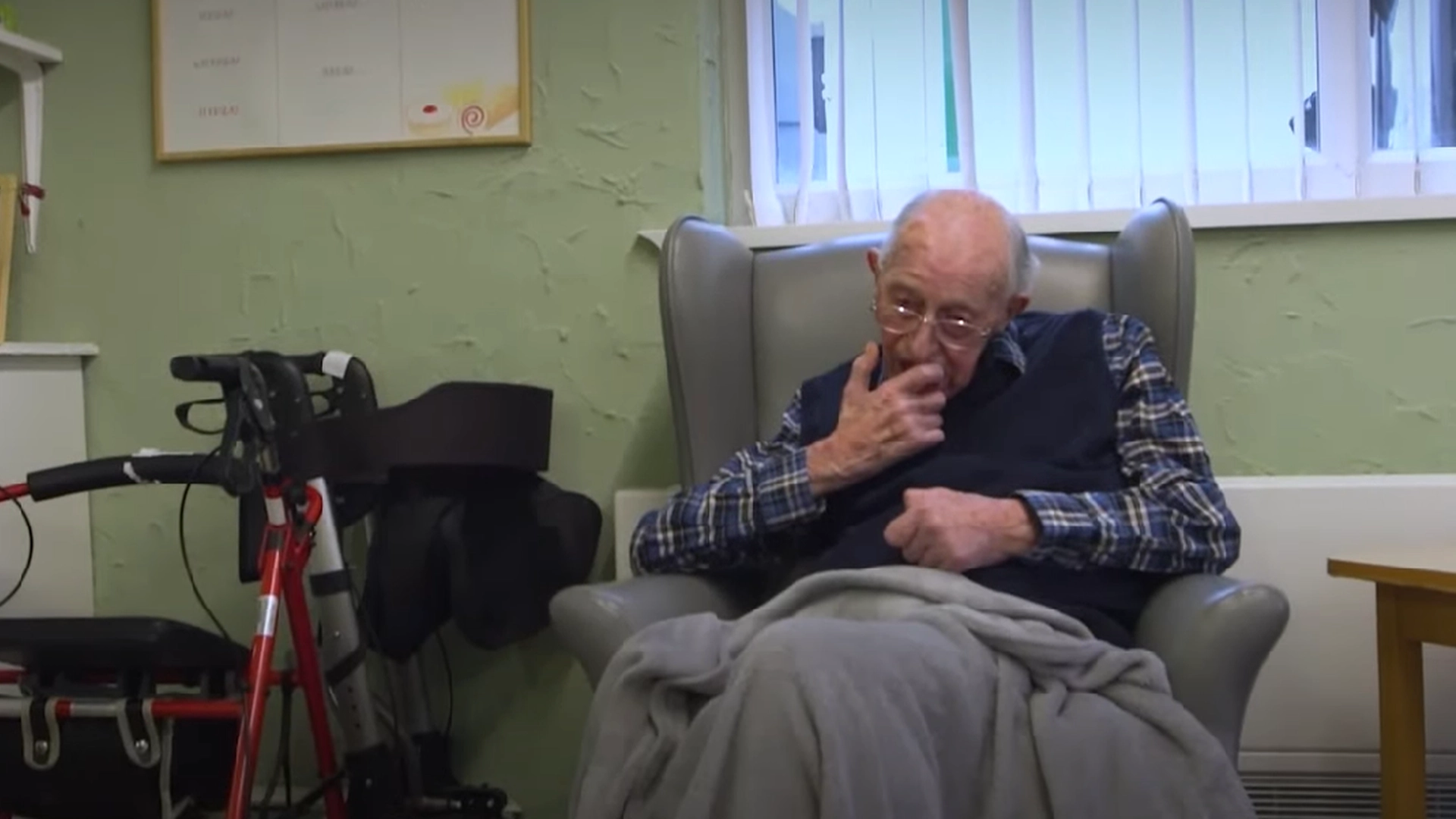 John er den ældste mand i live i verden: Hver fredag spiser han altid…
