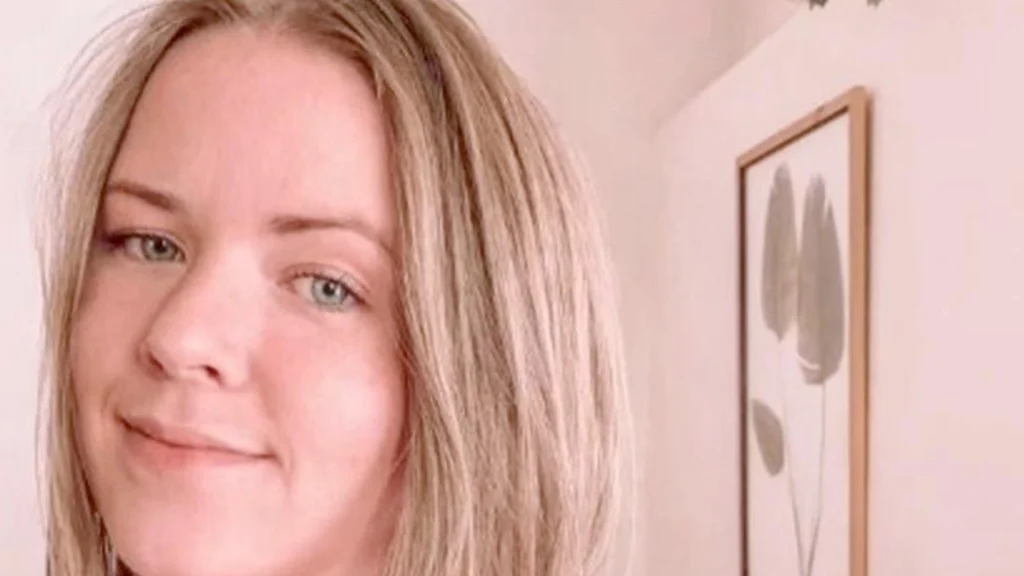 Kvinde var grædefærdig efter frisørbesøg inden bryllup: Nu viser hun hvorfor