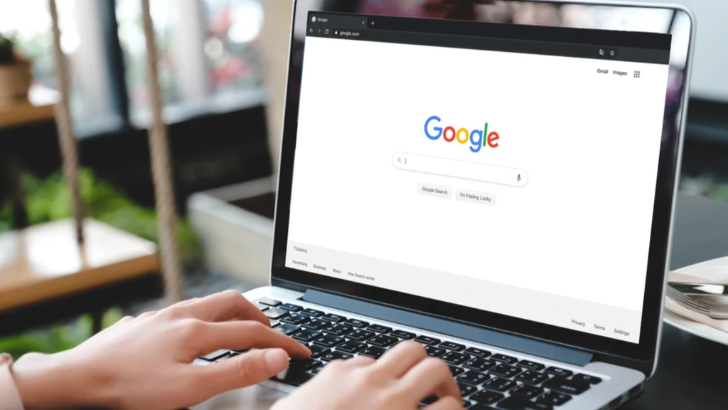 Det er bekymrende: Kvinde afslører, hvordan du ser, hvor meget Google ved om dig