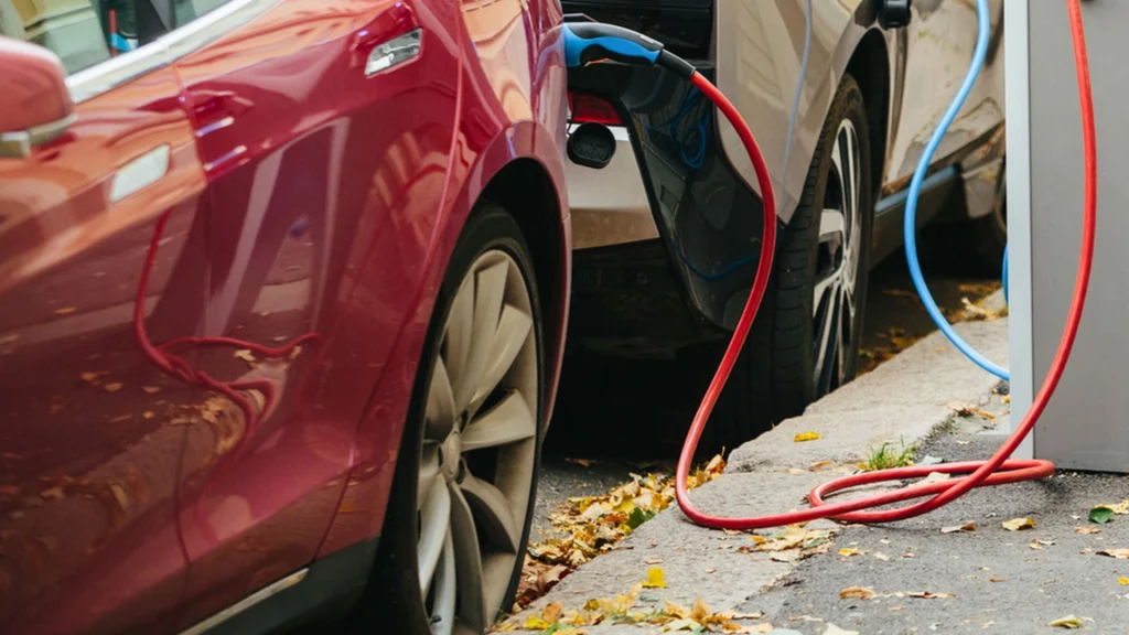 Chokerende mange elbilsejere vil tilbage til benzin eller diesel