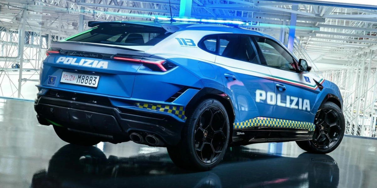 Lamborghini Urus Performante: Her har politiet fået en ny bil