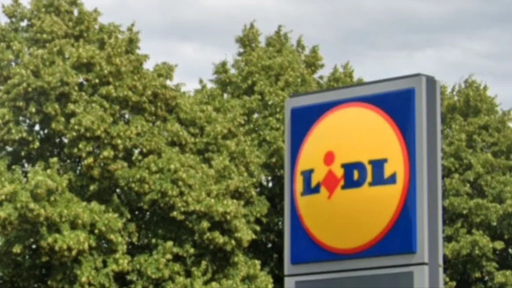 Kunder flyver til Polen for at handle i Lidl – du gætter aldrig, hvad de fandt ud af