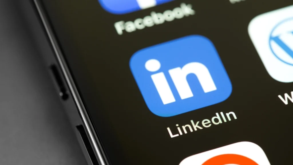 Arbejdsgiver bliver forbavset efter ‘opdagelse’ på LinkedIn: Så truede de med søgsmål på 4,4 millioner
