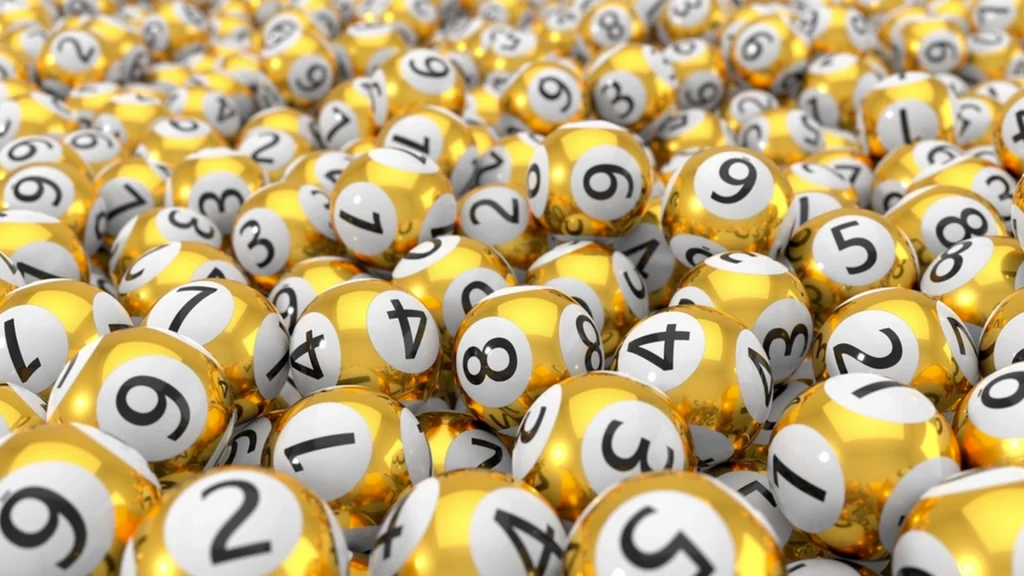 Ældre mand vinder 1,6 millioner i Lotto: Vil kun bruge pengene i Danmark