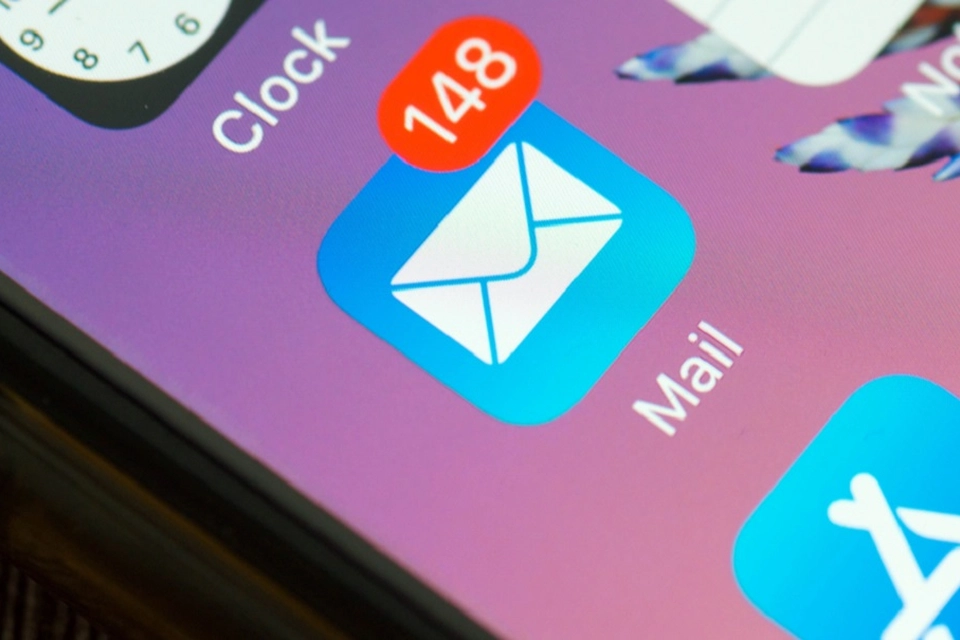 Du bør ikke bare slette uønskede mails, der havner i din indbakke: Dette er den særlige årsag