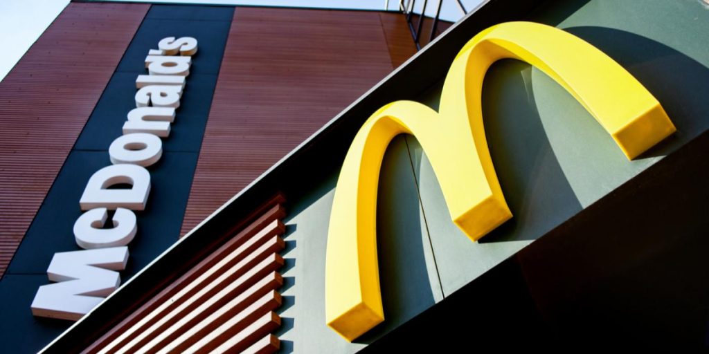 McDonald’s nye burger går viralt: Se hvorfor kunderne elsker den!