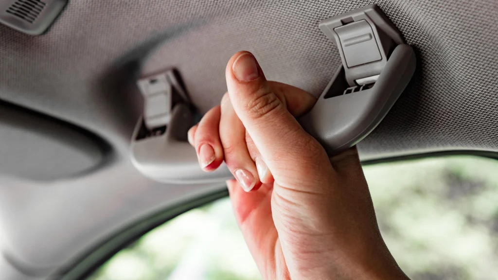 Få er klar over det: Det er håndtagene i bilen egentlig beregnet til
