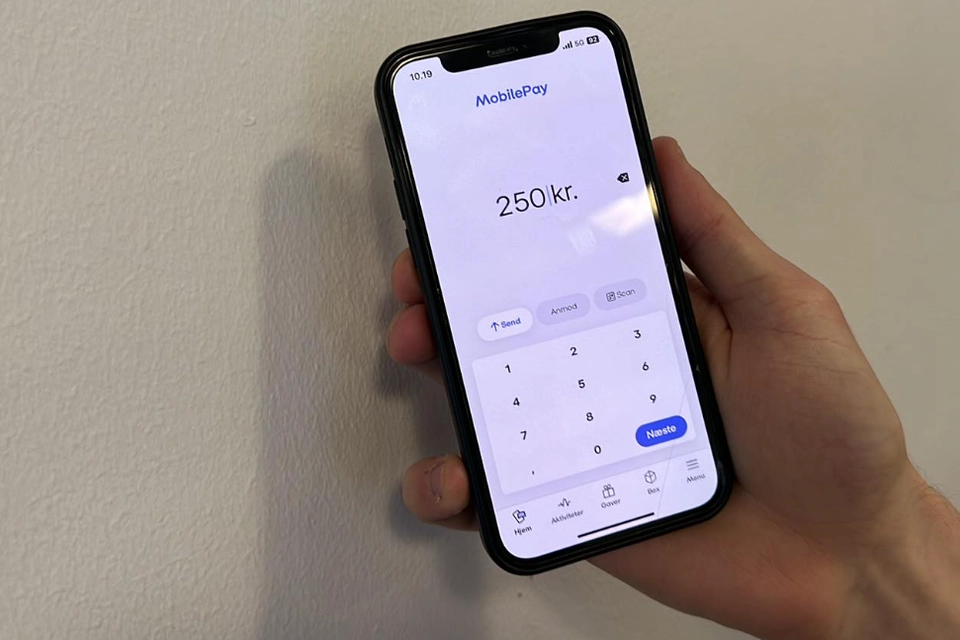 Ny svindelmetode vækker opsigt: Sådan fandt de frem til ofrets MobilePay-kode