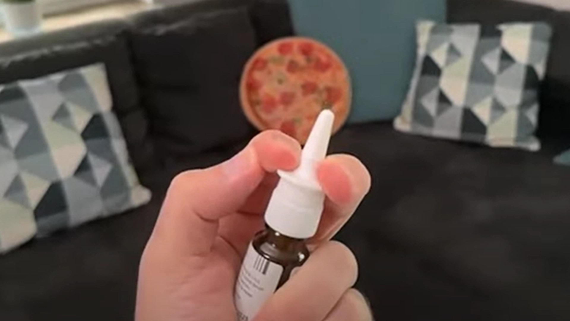 Hvis du bruger næsespray, skal du kende dette geniale trick