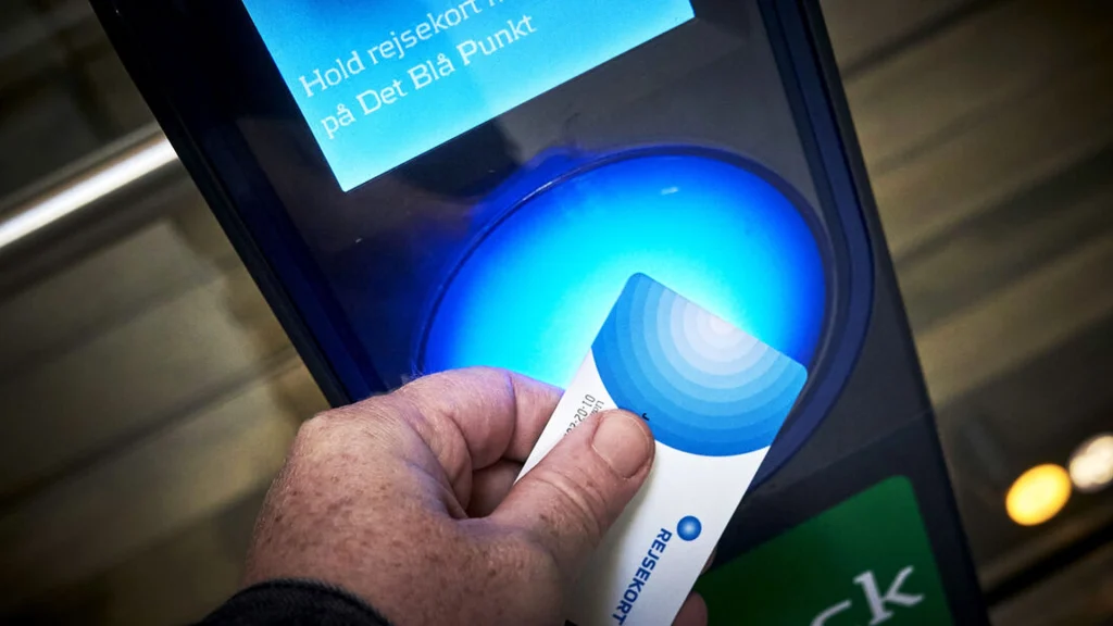 Nyt tiltag får danskerne til at juble: Du kan nu efterlade dit Rejsekort derhjemme