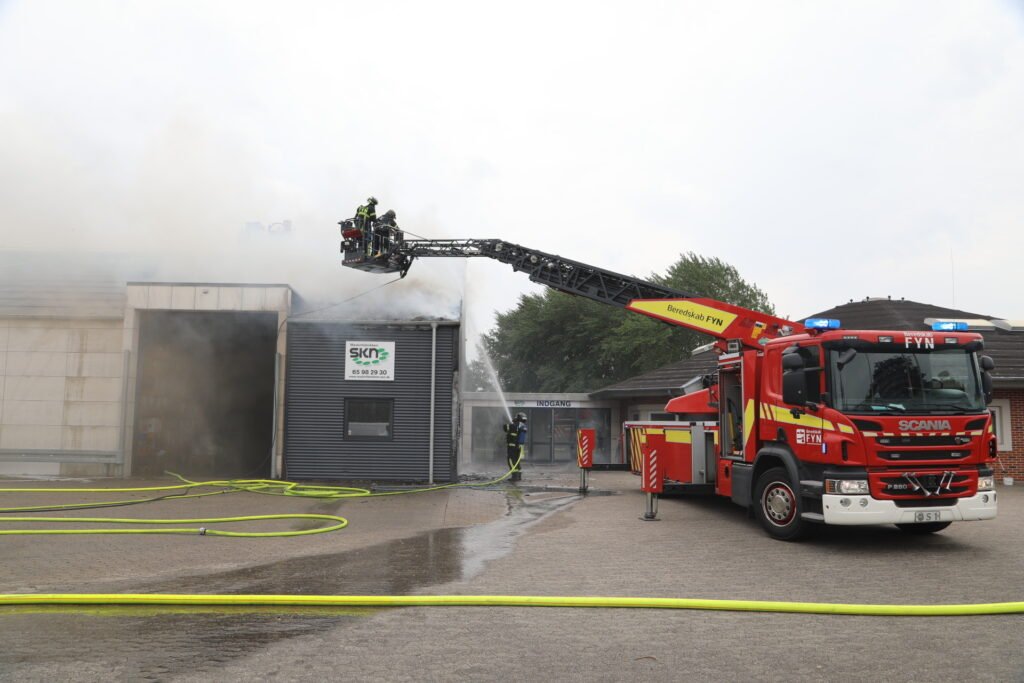 Brand i industribygning