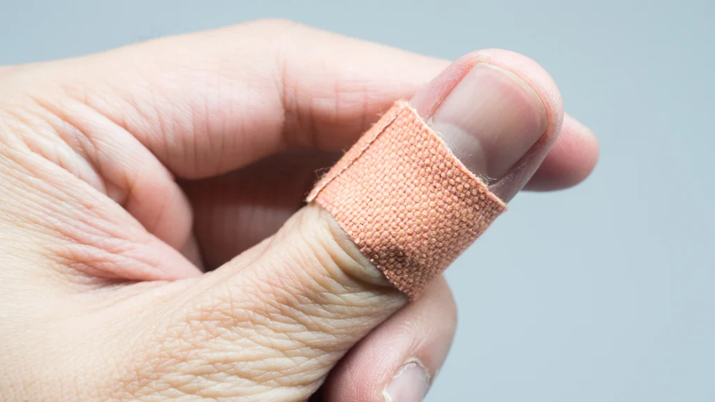 Du har sat plaster på forkert hele livet – her er den rigtige metode