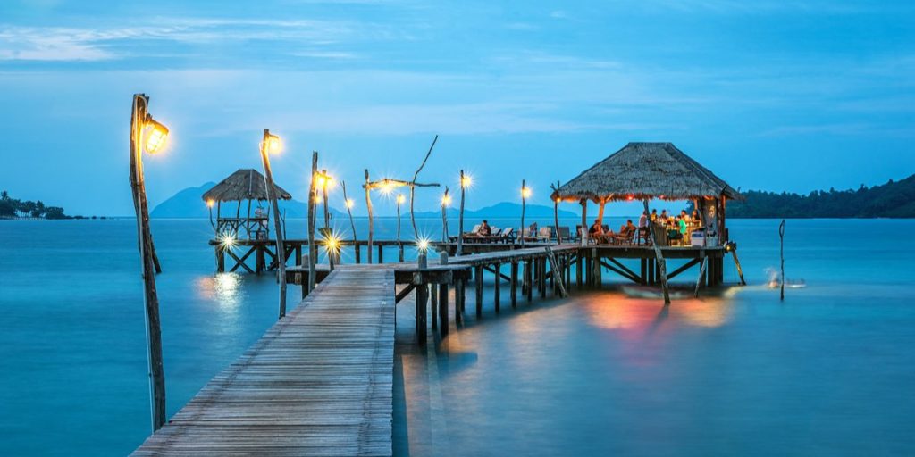 Paradise-hitmager hentet af ambulance i weekenden