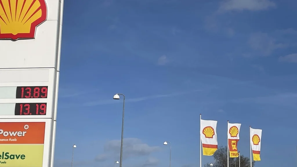 Meget få er klar over det: Sådan sparer danske bilister over 2.000 kroner på brændstof