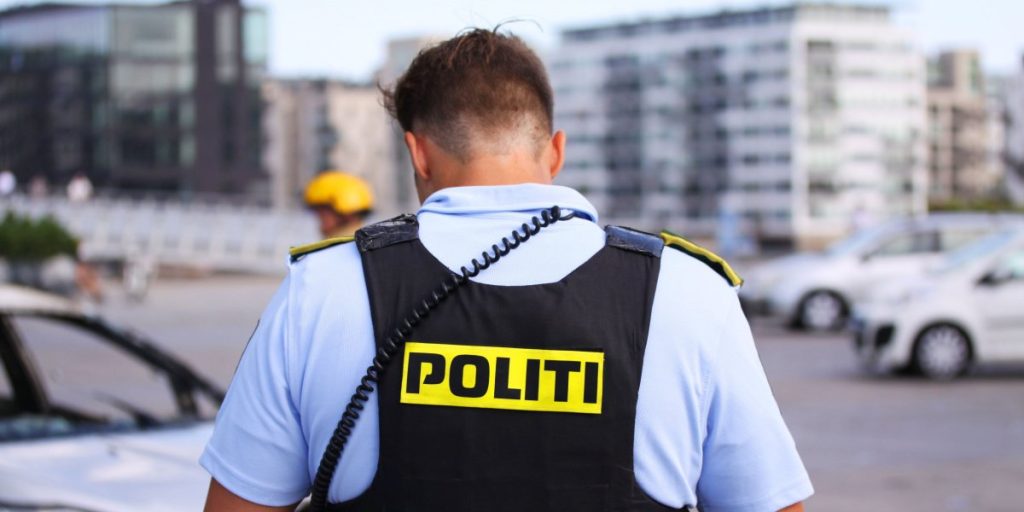 To teenagere er døde efter knivstikkeri: Efterlyser vidner