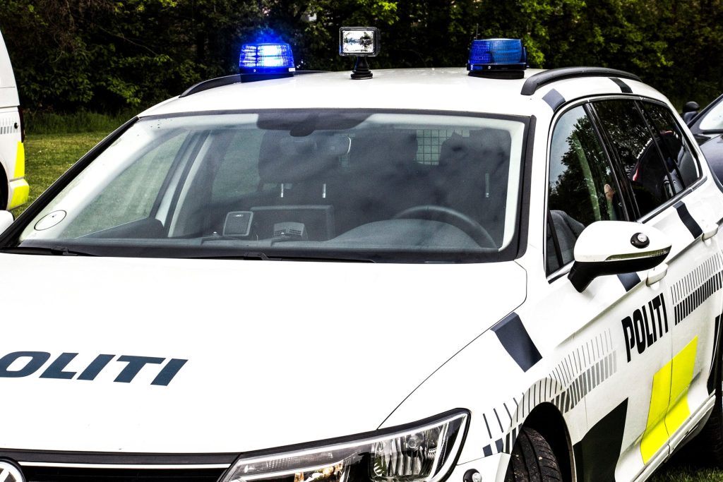 Voldelig kunde på apotek: Kastede med vand og bolsjer