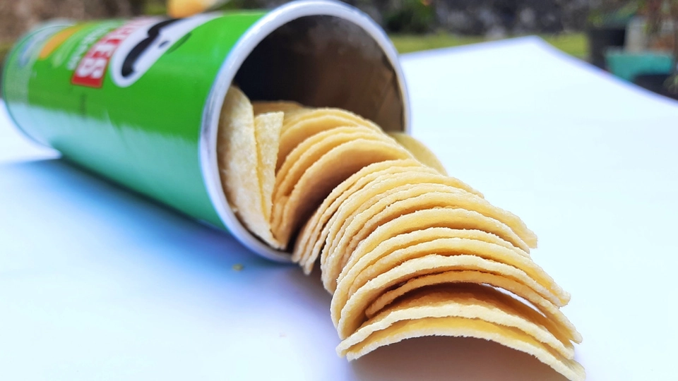 Du har spist Pringles forkert i årevis: Her er den korrekte måde