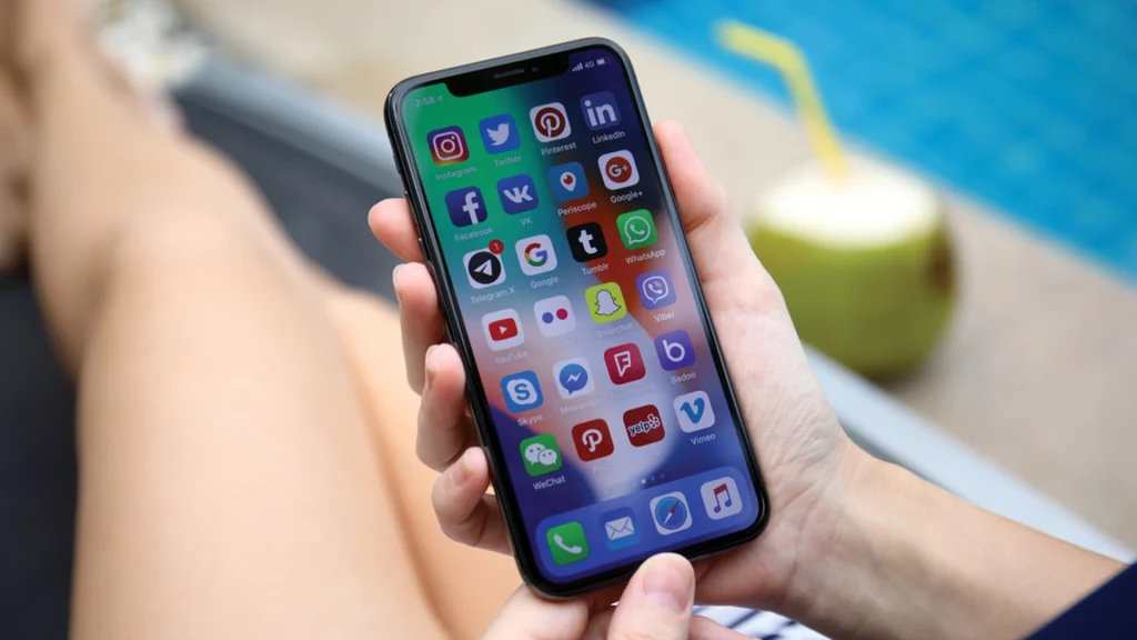 Firma tilbyder 70.000 kroner til den person som kan gå en hel måned uden sin telefon