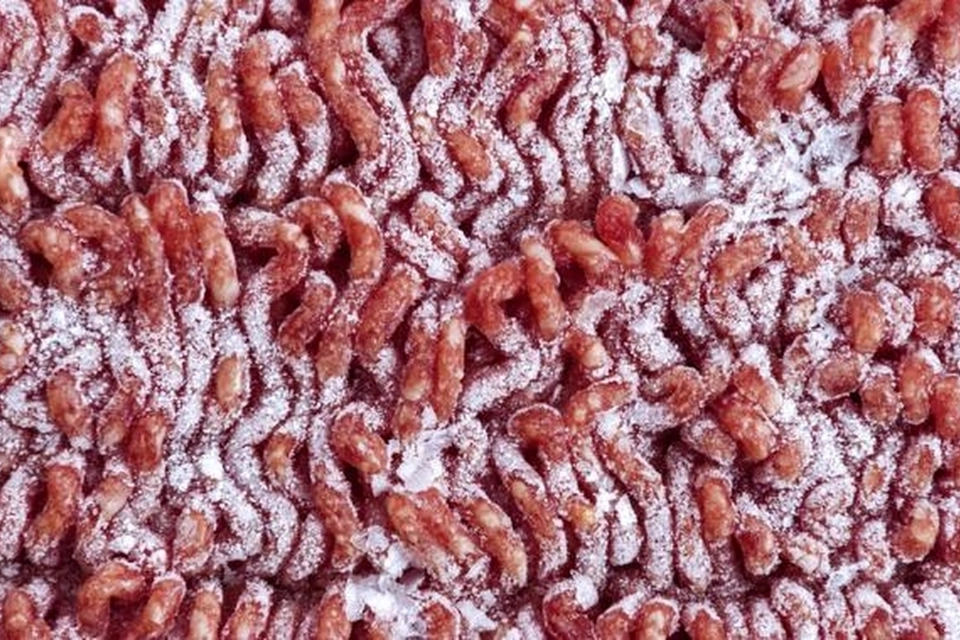 Sådan må du ALDRIG optø dit frosne kød