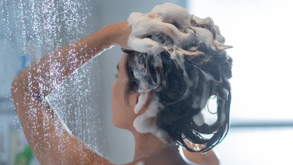 Ingrediensen, du skal tilføje til din shampoo for et sundt og skinnende hår