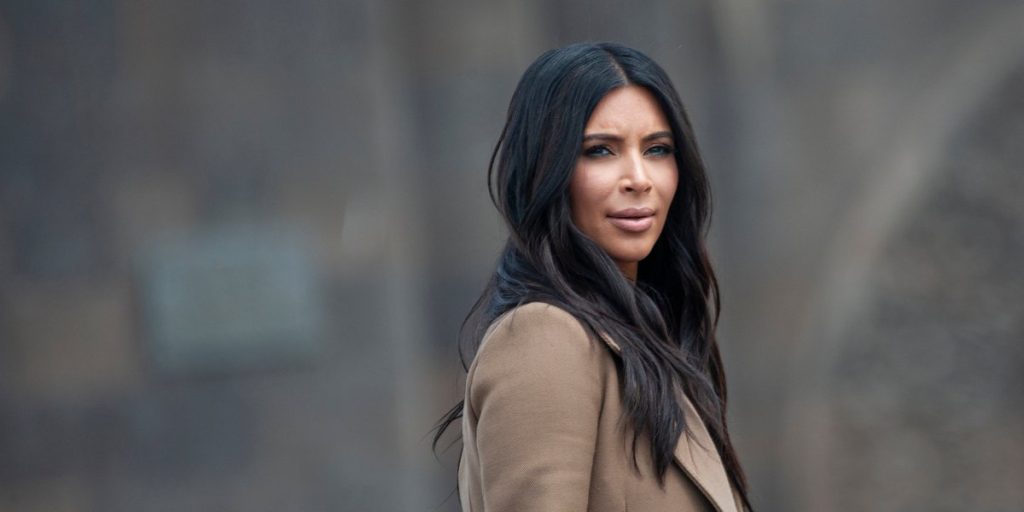Kim Kardashian i det røde felt: Skælder ud på medier og fans