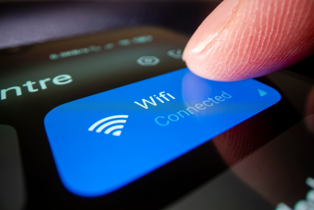 Næsten alle laver fejlen: Derfor SKAL du slukke for WiFi på din telefon, når du forlader hjemmet