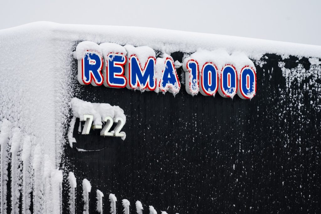 Ann og Marius havde kun 8 kroner – blot få minutter senere efterlader de Rema 1000 grædende