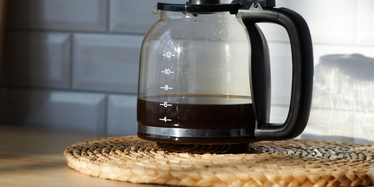Hvor længe efter kan du drikke friskbrygget kaffe? Svaret vil overraske dig