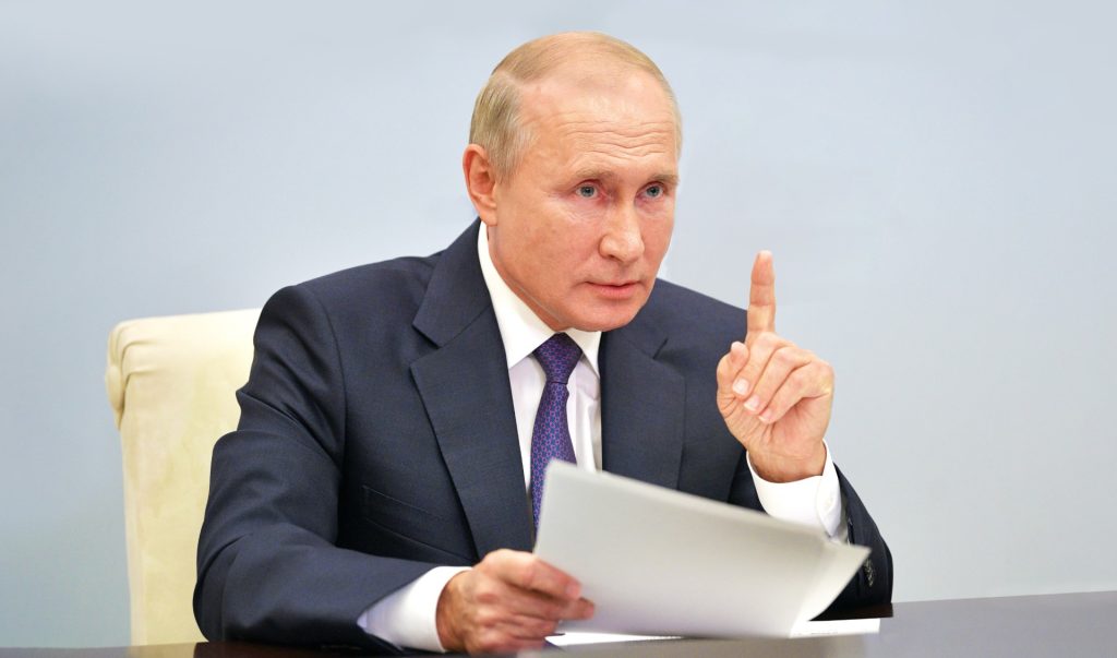 Putin vil implementere ny lov: Russiske kvinder skal kunne gifte sig med døde soldater