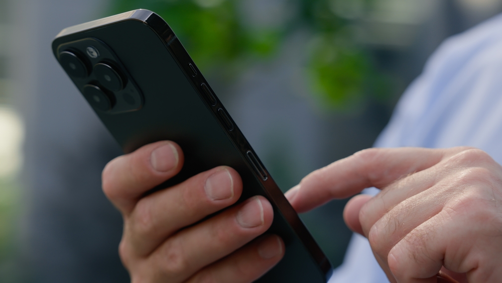 Sluk disse funktioner på din telefon med det samme. Du sætter dine personlige oplysninger på spil.