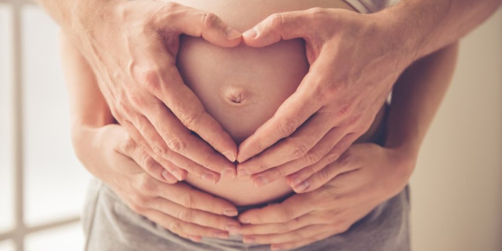 Nyforelsket kendispar: Vi vil have en baby