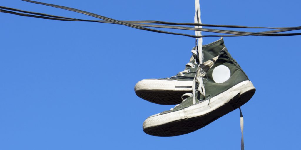 Den virkelige betydning af sneakers på elledninger: ‘Det er ikke en dille’