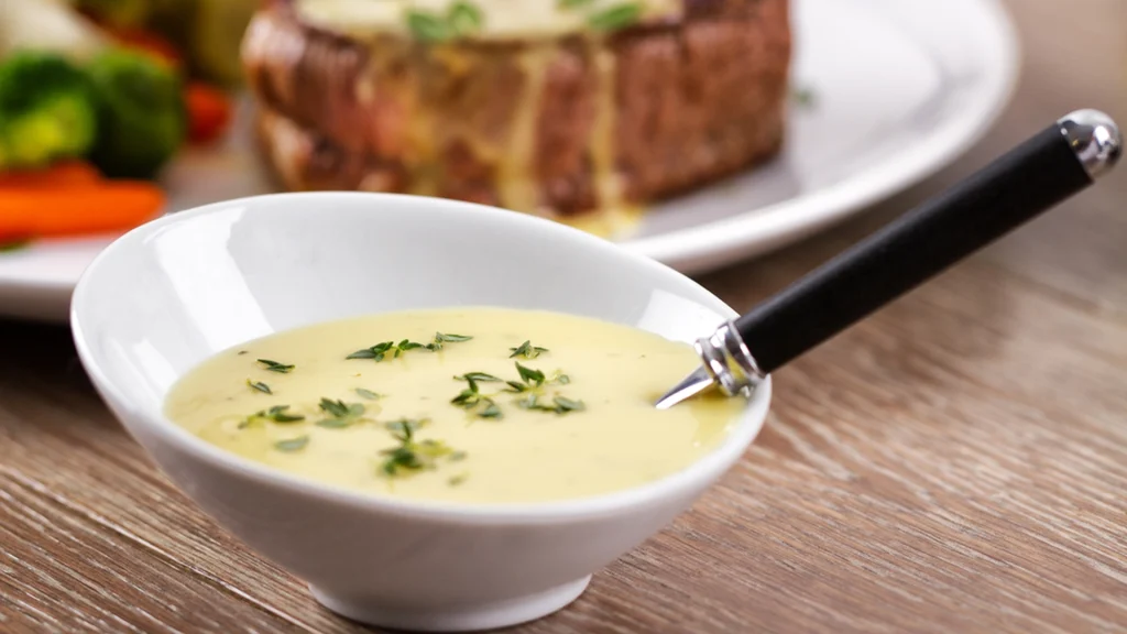 Jævning af sovs uden mel – 3 husmorråd med ingredienser, alle har derhjemme