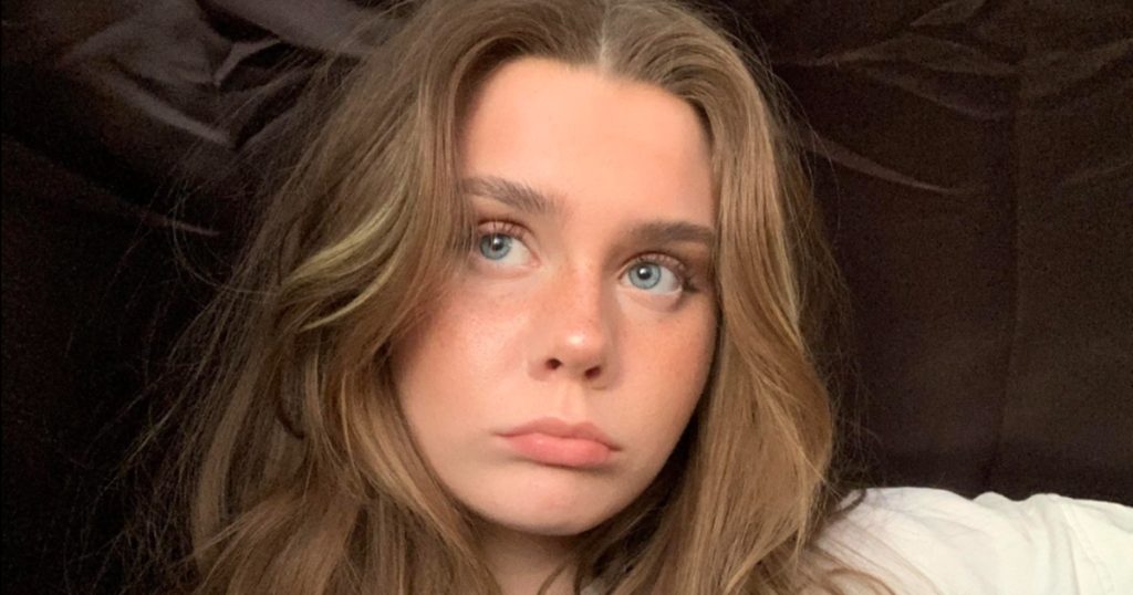 18-årige Leah kom ikke med gymnasieklassen på studietur: Årsagen vil få dig til at ryste på hovedet