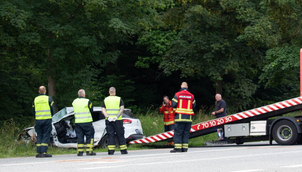 Alvorlig færdselsulykke: Person i livløs tilstand