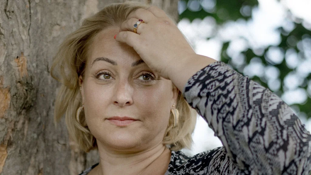 Stéphanie Surrugue deler åbent op om forhold til kollega